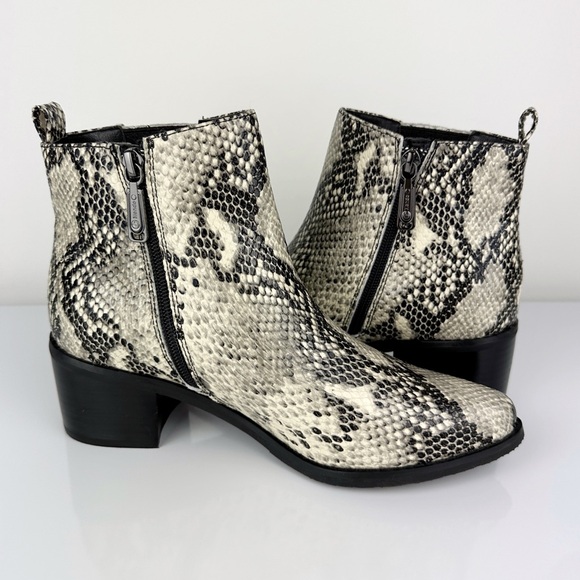 Blondo Women's Elvina Snake Print Leather Ankle Boots Gray Size 8.5 - Picture 5 of 11